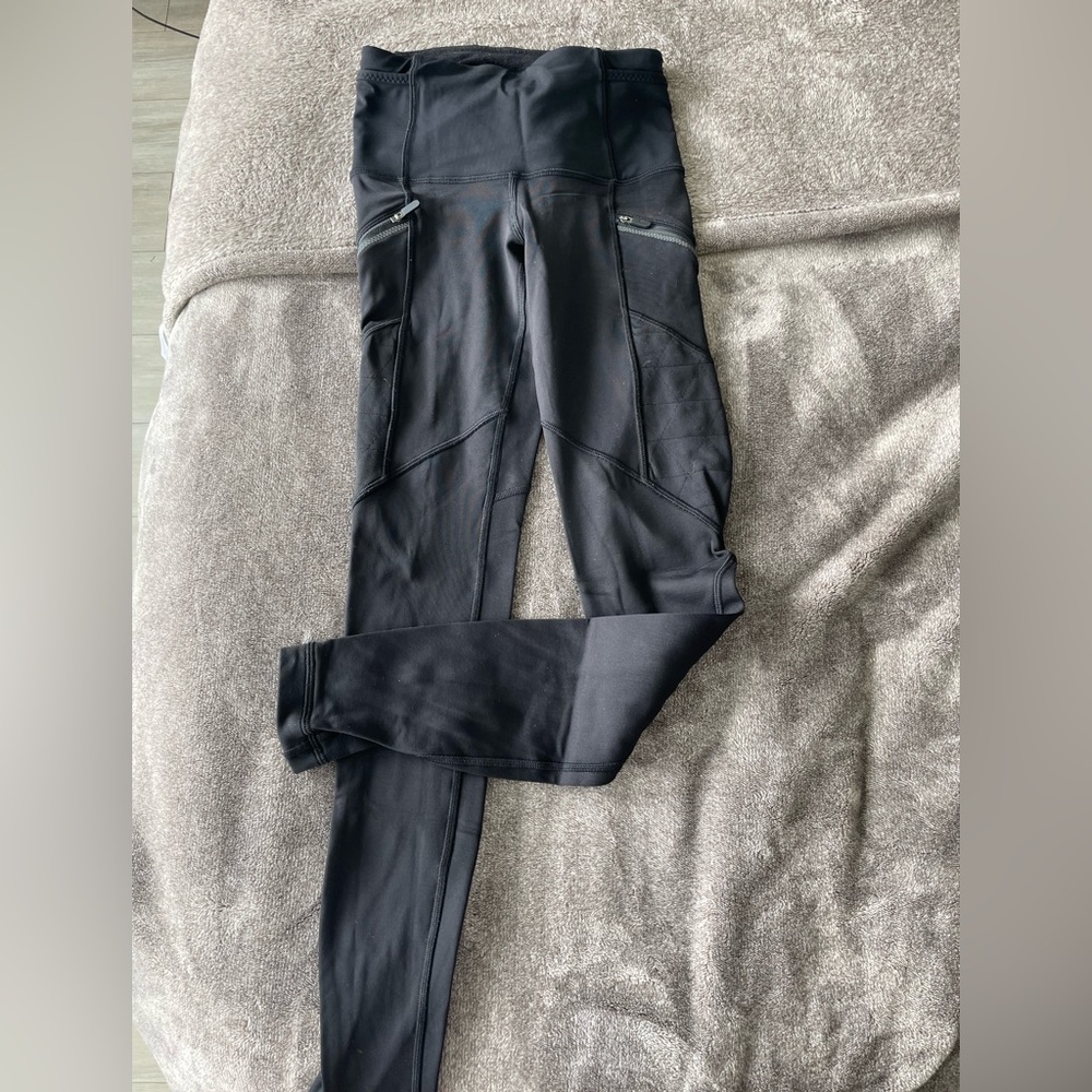Lululemon - Toasty Tech Leggings